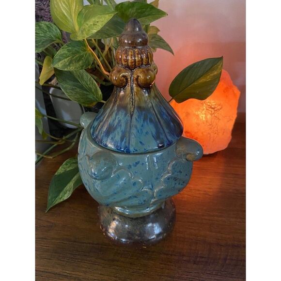 EUC Vintage Blue Decorative Urn 11 inches - Picture 1 of 10